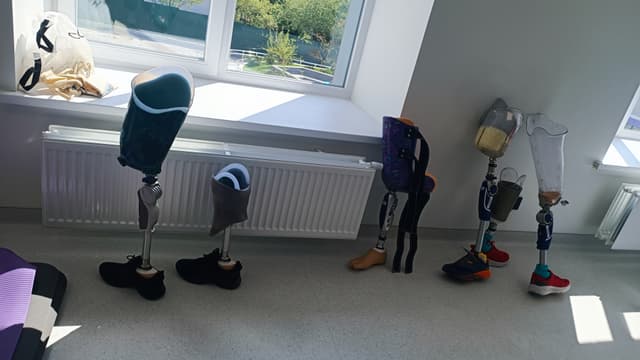 Обкладинка для статті Що таке фізична терапія?