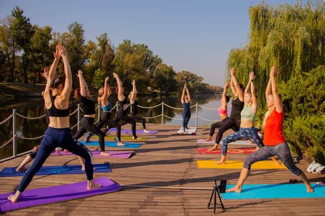 Обкладинка для статті Послідовність Сур’я Намаскар